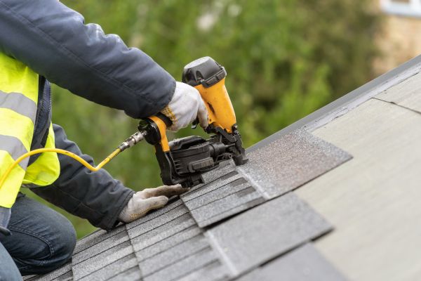 Roof Shingles Repair Service